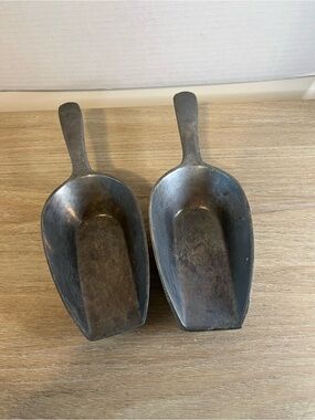 Metal Utility Scoop - Dark Gray Finish